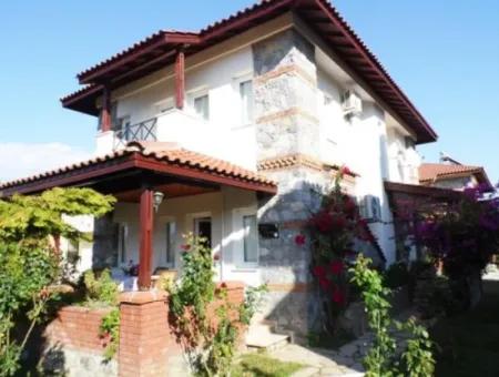 Villa For Sale Within The Site In Dalyan Osmanağalar Location (Dv37)