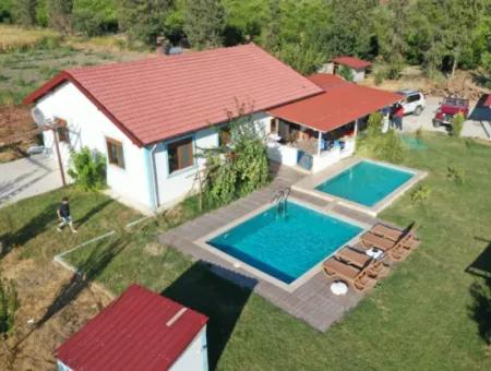 Farmhouse Located On 40 Acres Of Land In Tepearası Area (Tak01)