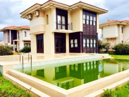 Dalyan Gülpınar'da Satılık Lüks Villa(Dv02)