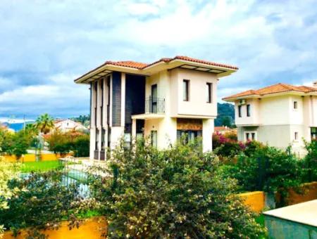 Dalyan Gülpınar'da Satılık Lüks Villa(Dv02)